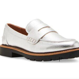 NEW IN BOX - Waterproof LEATHER loafers in silver by BLONDO 8.5